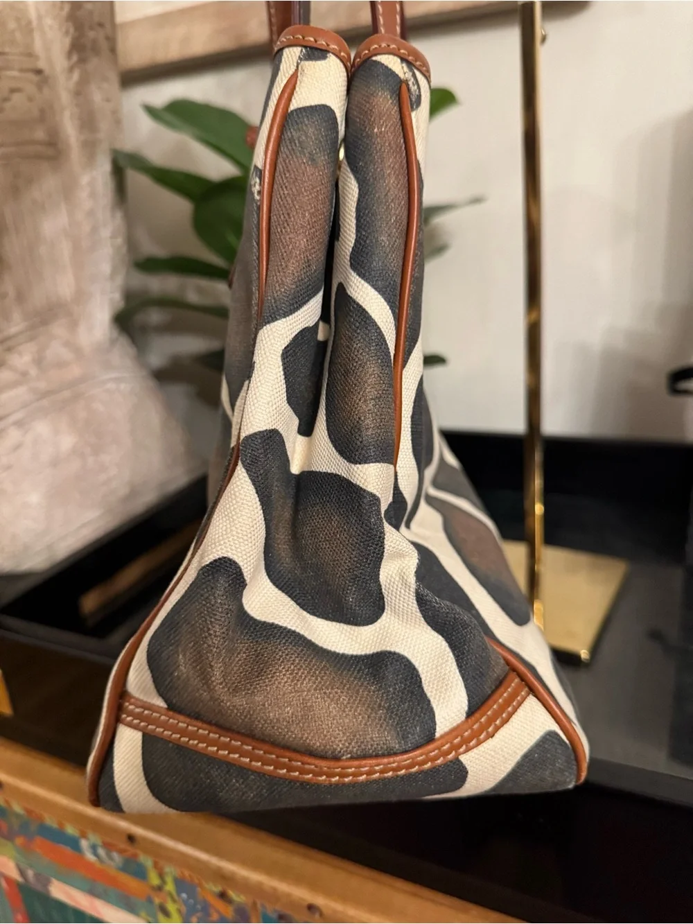 Dooney & Bourke Brown and Cream Giraffe-Print Shoulder Tote